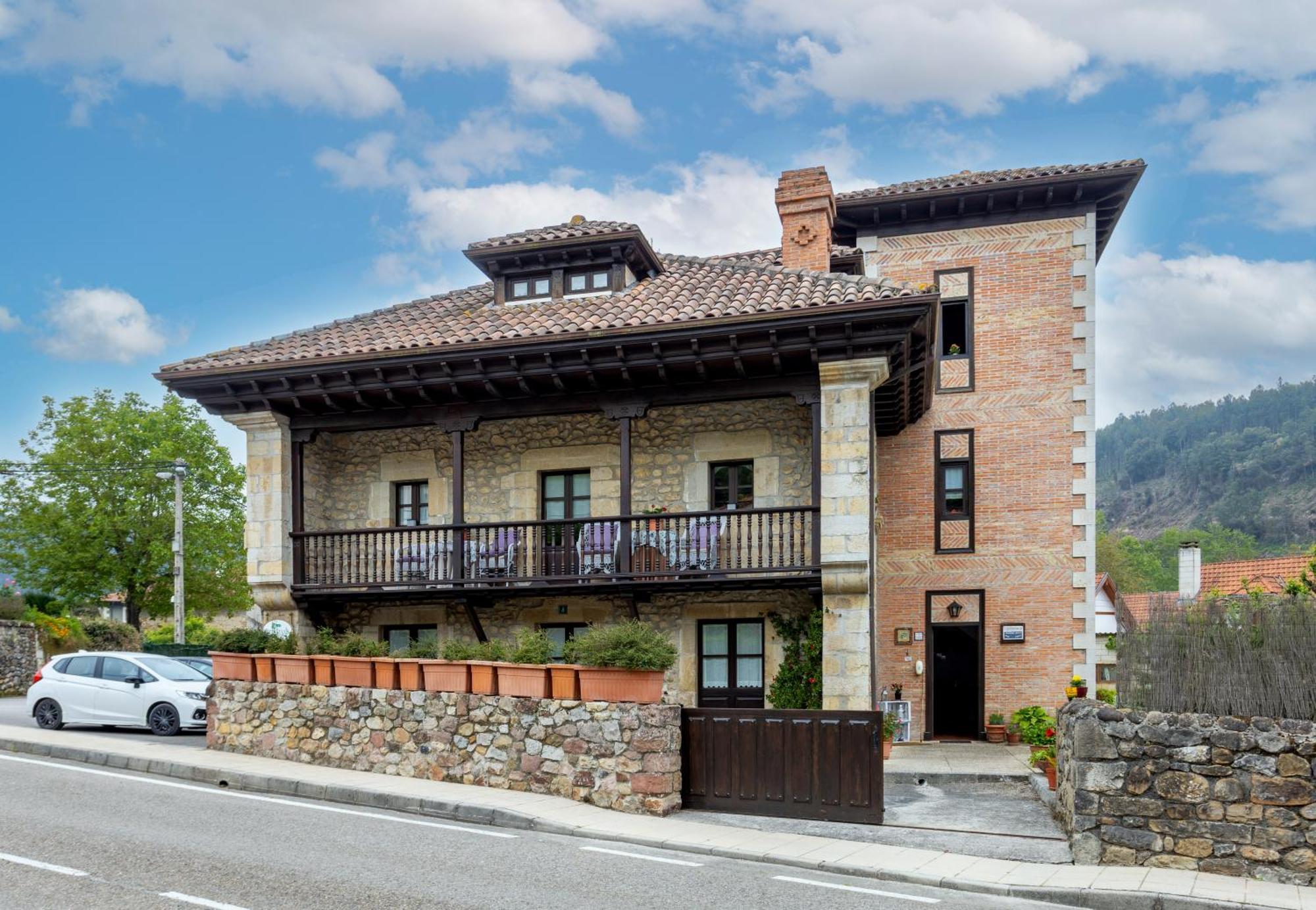Muñorrodero Posada De Muno מראה חיצוני תמונה